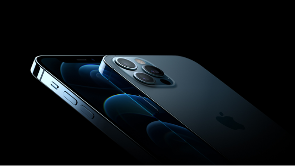 三合一iPhone快速充电，竟不到200！手机耳机、腕表另外电池充电